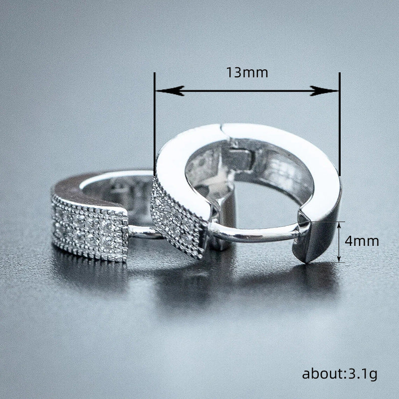 Kaunis Korvarengas ainutlaatuisella tyylillä