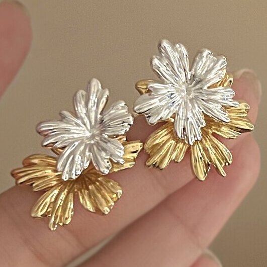 Romanttinen Hopea Korvarengas erityisiin hetkiin