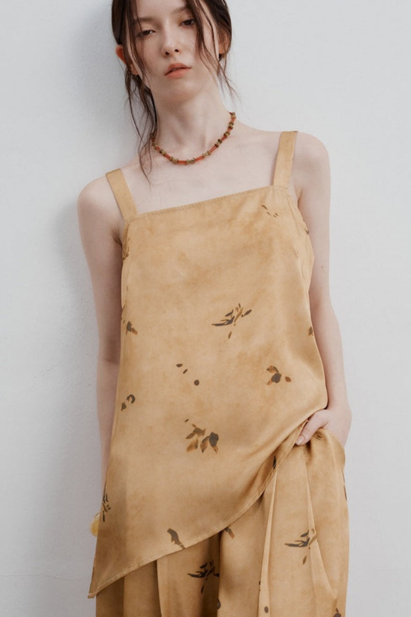 Beautifully Finished Top in a Timeless Design
