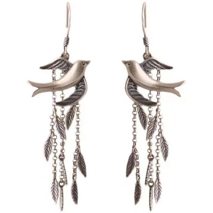 Klassinen Sormus ajattomalla viehätyksellä