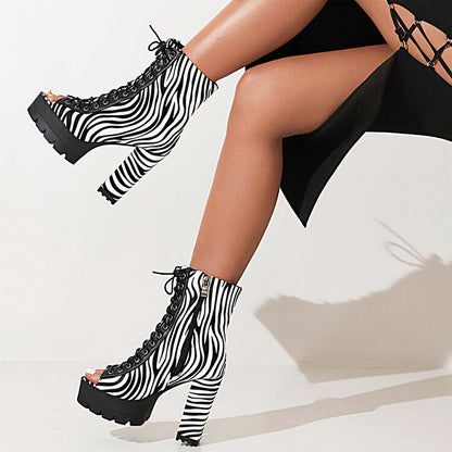 Tyylikkäät Ortopediset Sandaalit Ainutlaatuisella Muotoilulla