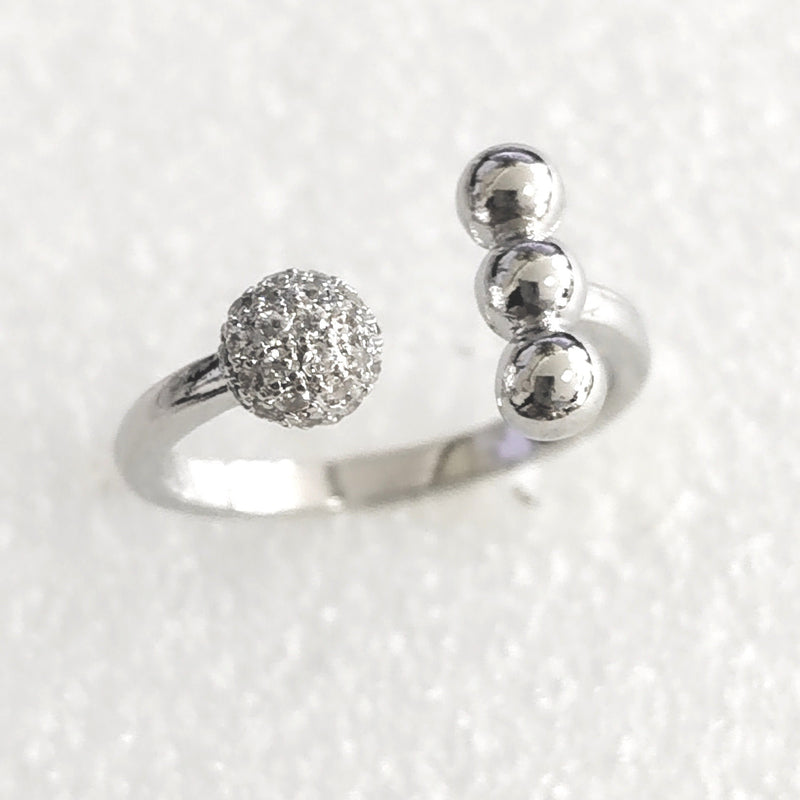 Romanttinen Sormus erityisiin hetkiin