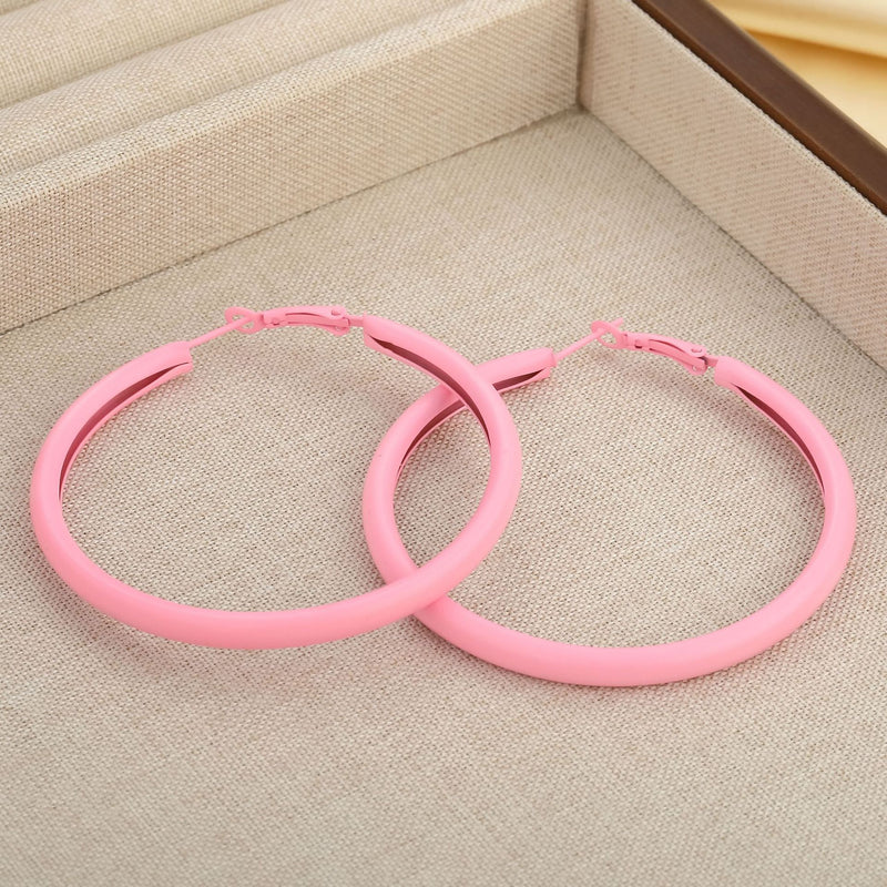 Klassinen Korvarengas ajattomalla viehätyksellä