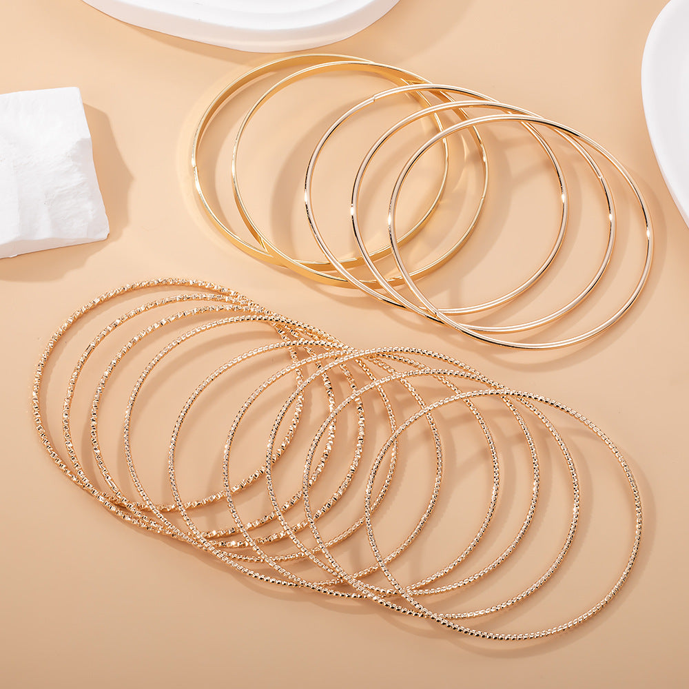 Kaunis Kulta Rannekoru ainutlaatuisella tyylillä