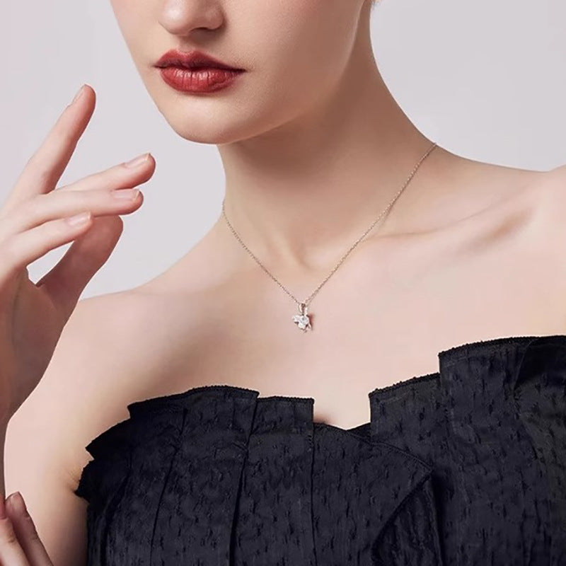 Käsintehty vintage Kaulakoru