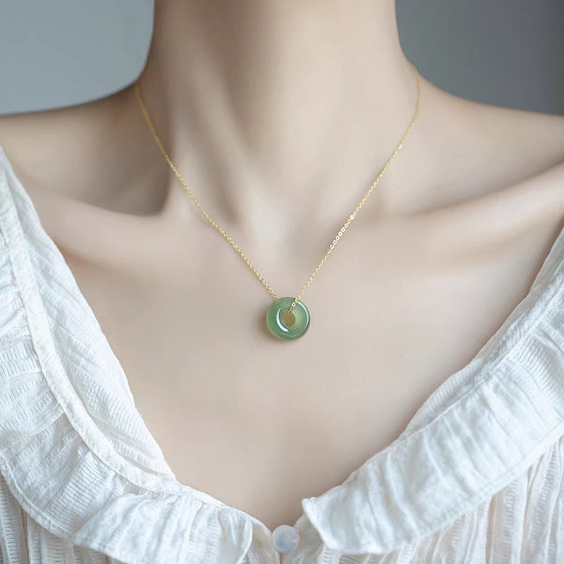 Käsintehty vintage Kaulakoru