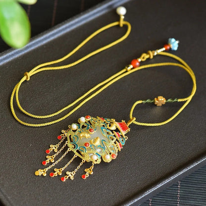 Kaunis Kulta Kaulakoru ainutlaatuisella tyylillä