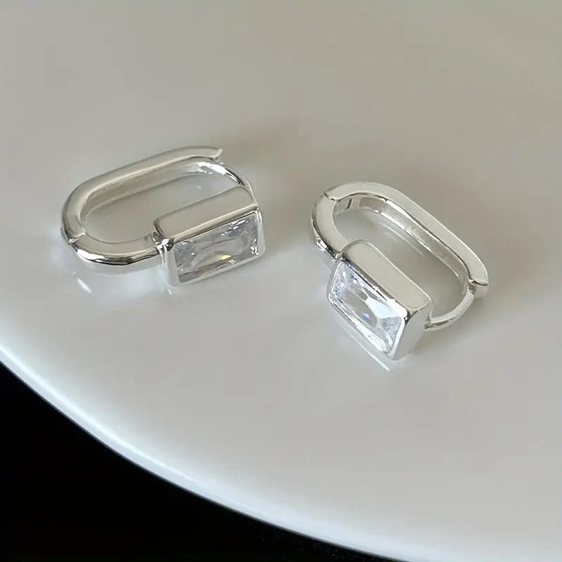 Hurmaava Korvarengas jokaiseen tilaisuuteen