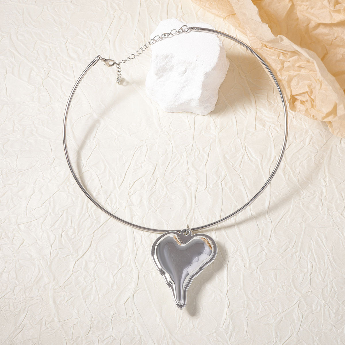 Hurmaava Riipus jokaiseen tilaisuuteen