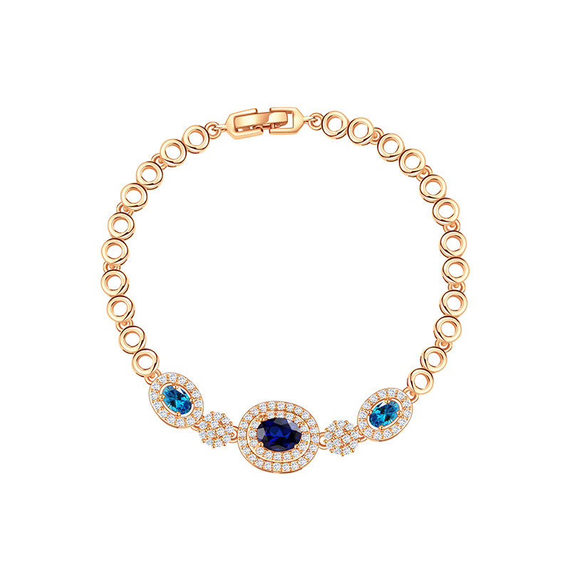 Klassinen Rannekoru ajattomalla viehätyksellä