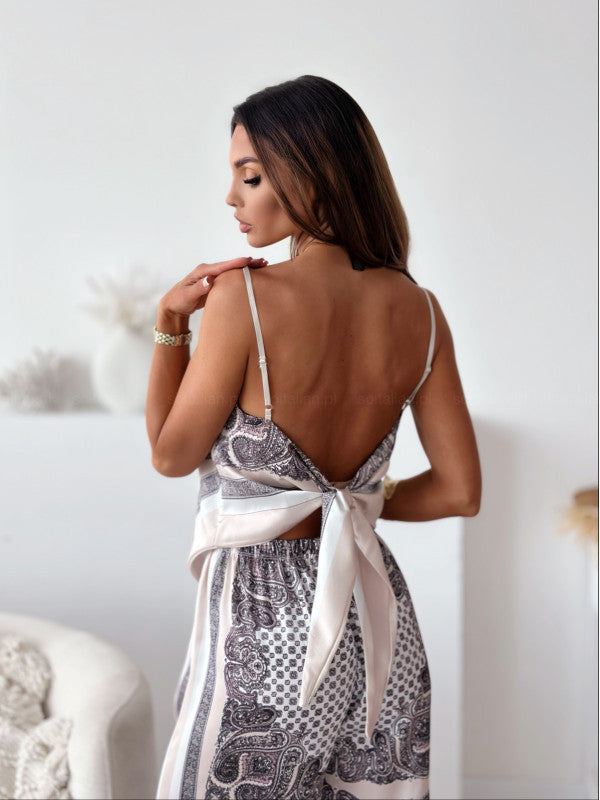 Classic Vintage Garment with a Flattering Fit