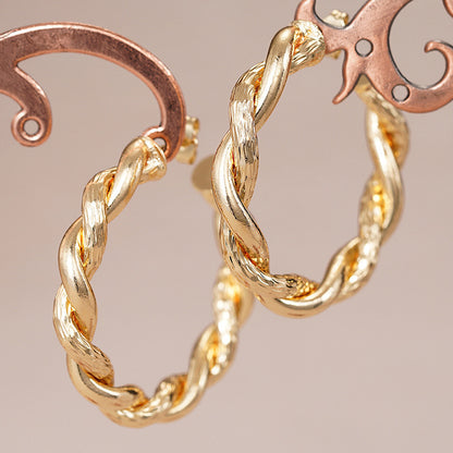 Hurmaava Korusetti jokaiseen tilaisuuteen