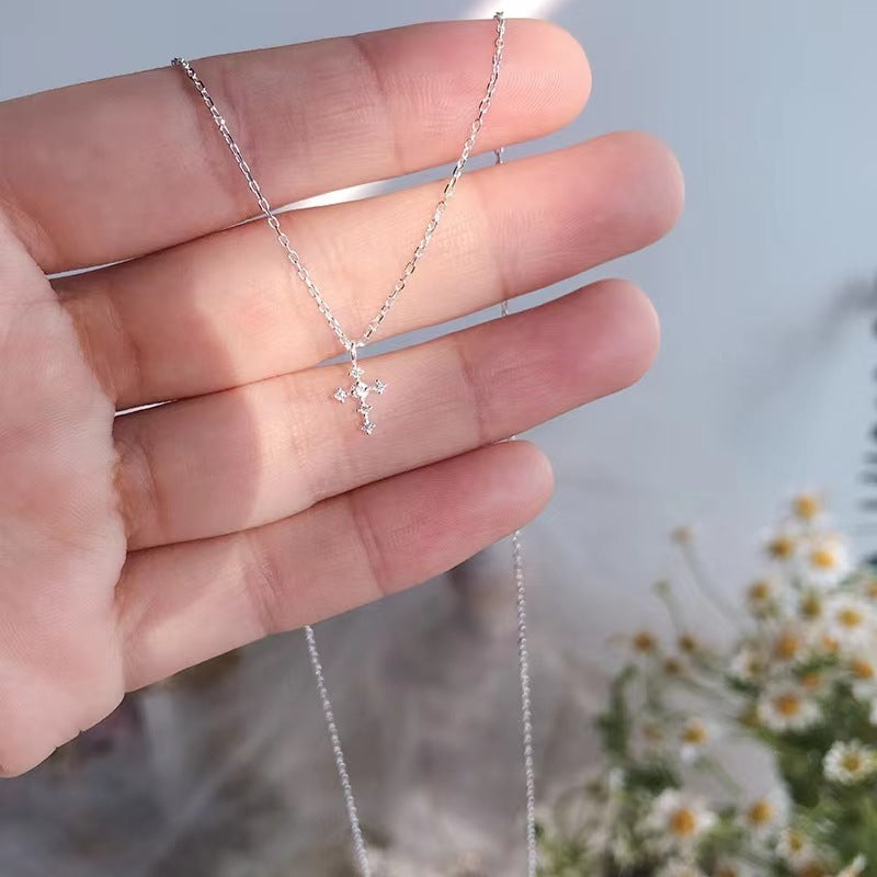 Herkkä käsityö Koru