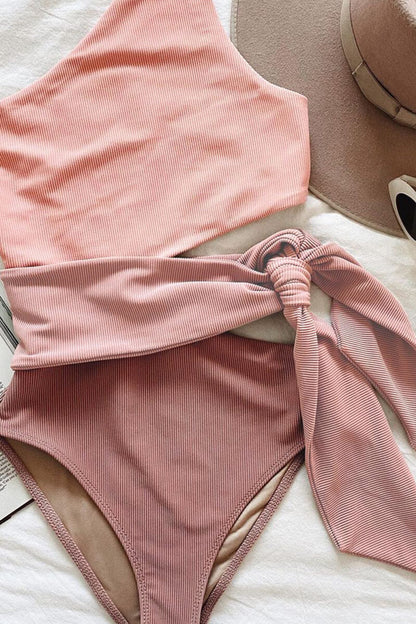 Sophisticated Garment with a Clean Classic Look