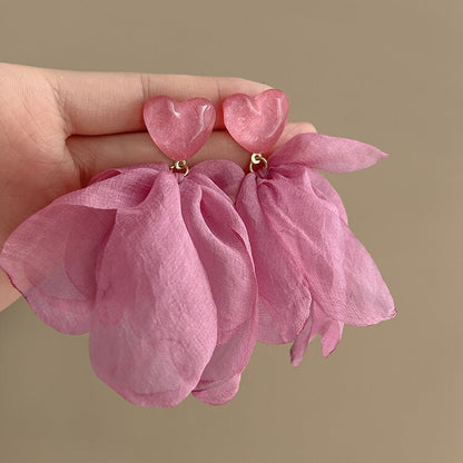 Elegantti Korvarengas jokaiseen tilaisuuteen