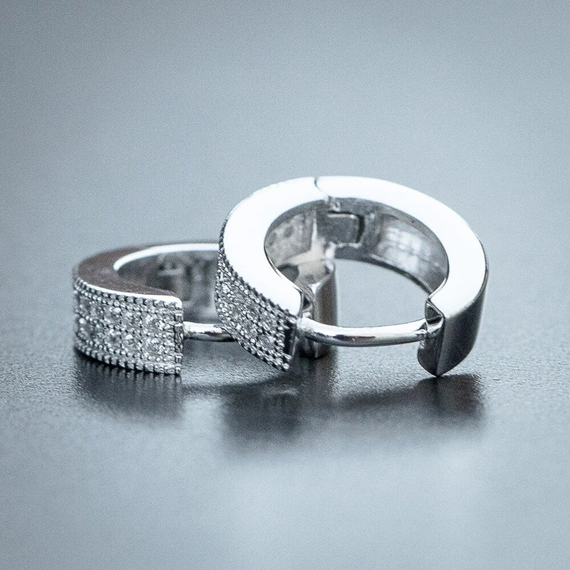 Kaunis Korvarengas ainutlaatuisella tyylillä