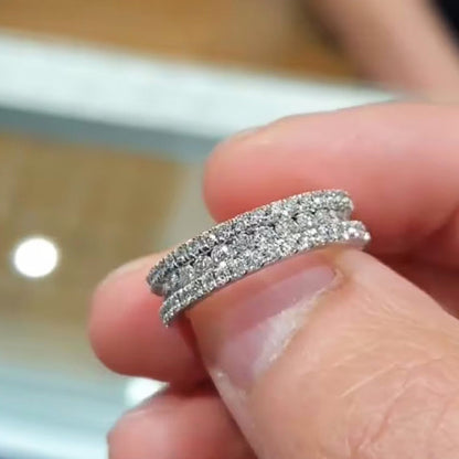 Klassinen Sormus ajattomalla viehätyksellä