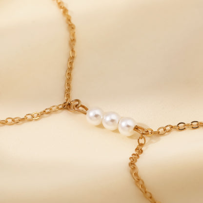 Klassinen Helmi Rannekoru ajattomalla viehätyksellä