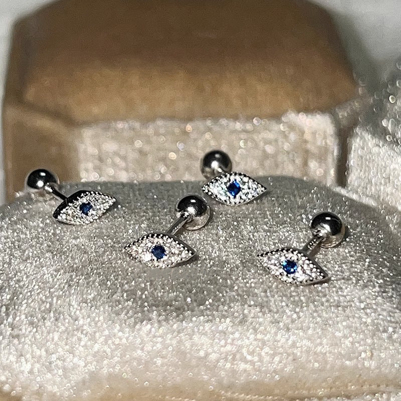 Klassinen Korvarengas ajattomalla viehätyksellä