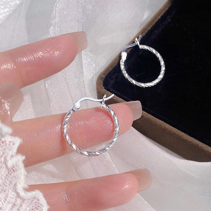 Elegantti Koru jokaiseen tilaisuuteen