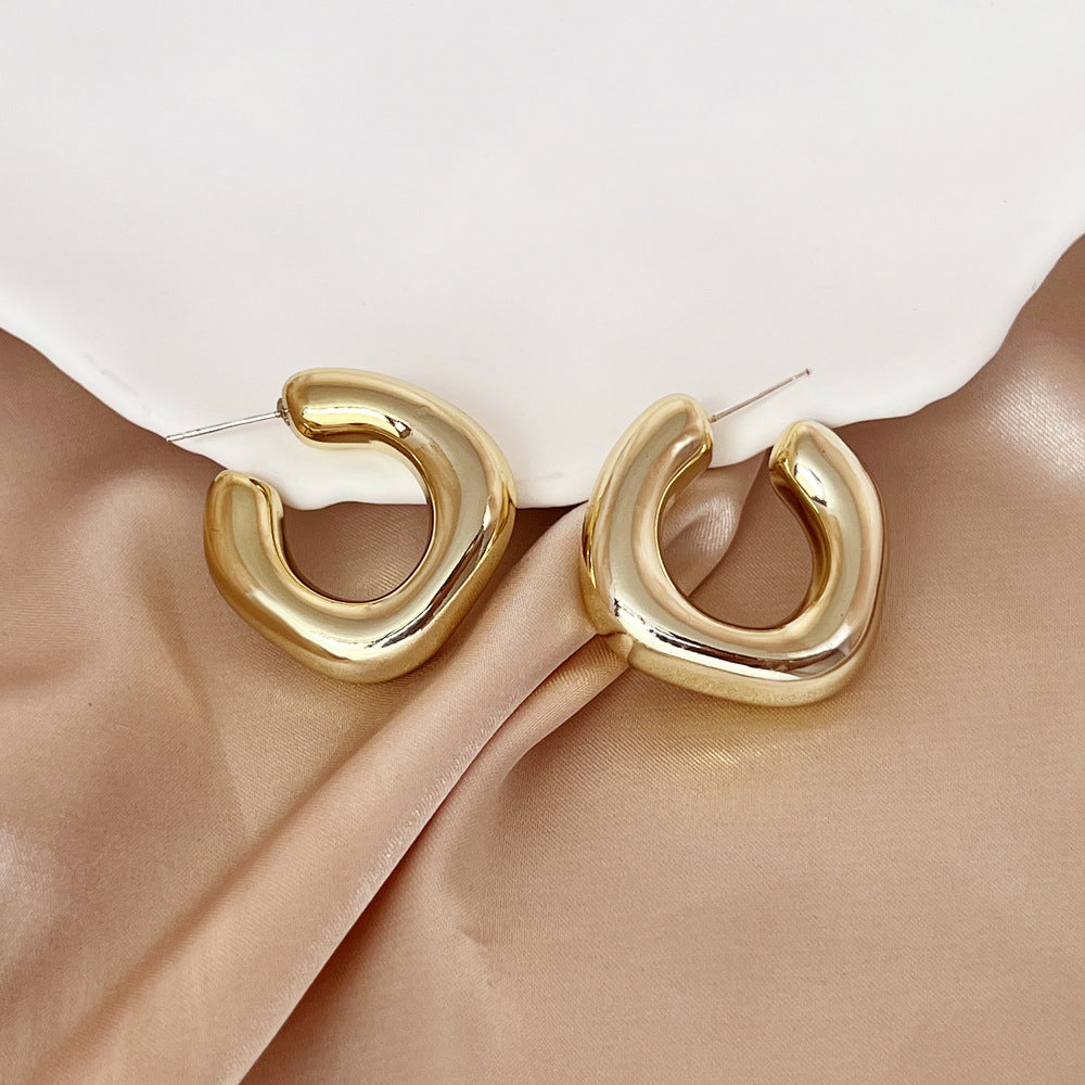 Romanttinen Korvarengas erityisiin hetkiin