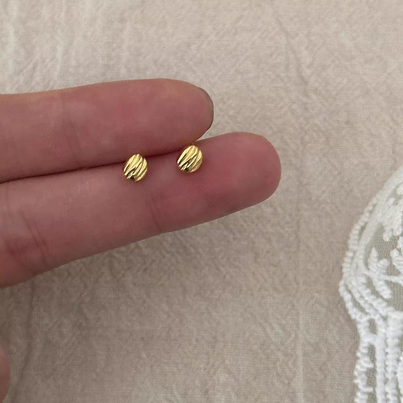 Elegantti Korvarengas jokaiseen tilaisuuteen