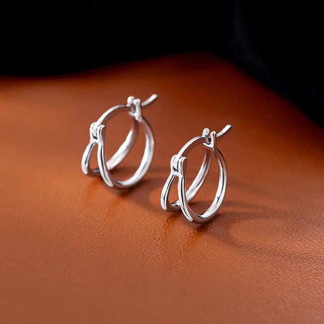 Klassinen Korvarengas ajattomalla viehätyksellä