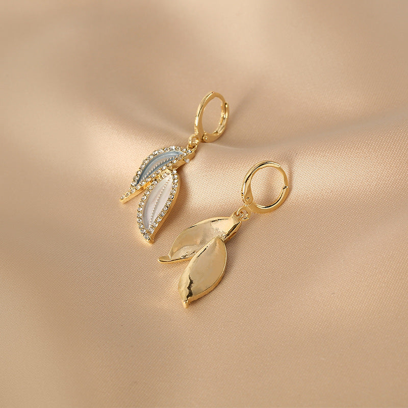 Kaunis Korvarengas ainutlaatuisella tyylillä