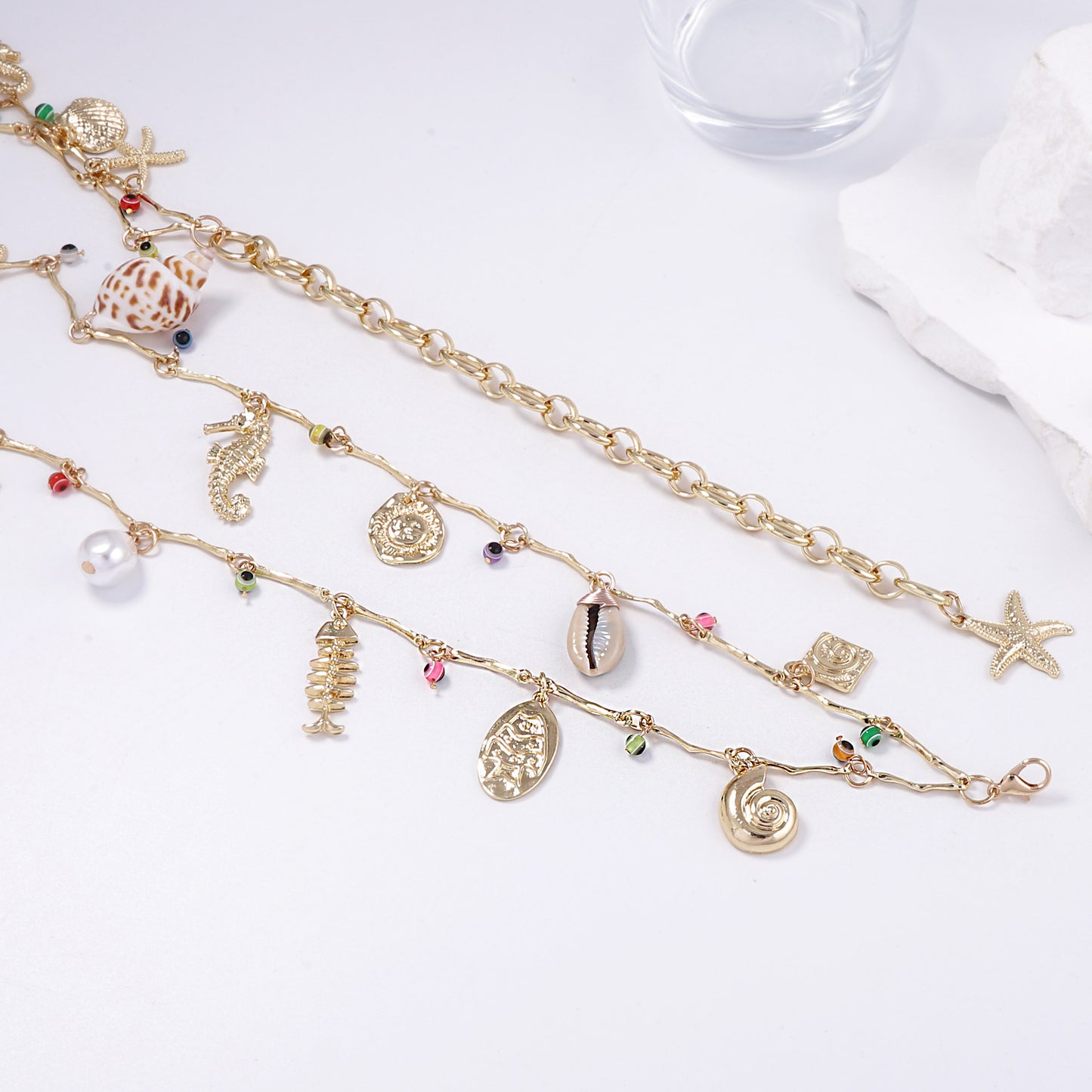 Klassinen Riipus ajattomalla viehätyksellä