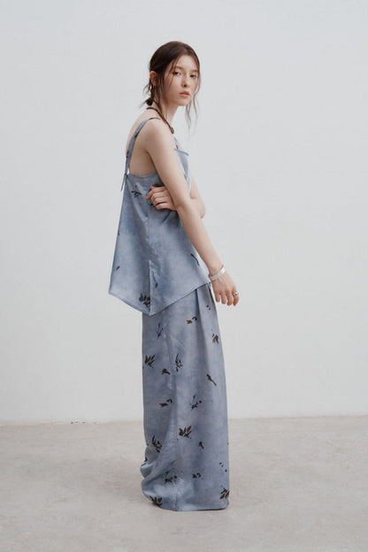 Beautifully Finished Top in a Timeless Design