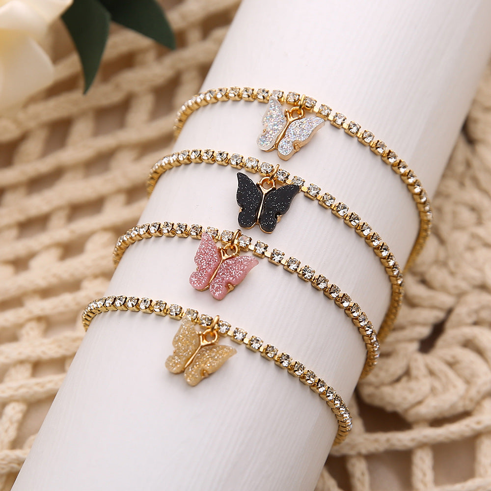 Kaunis Rannekoru ainutlaatuisella tyylillä