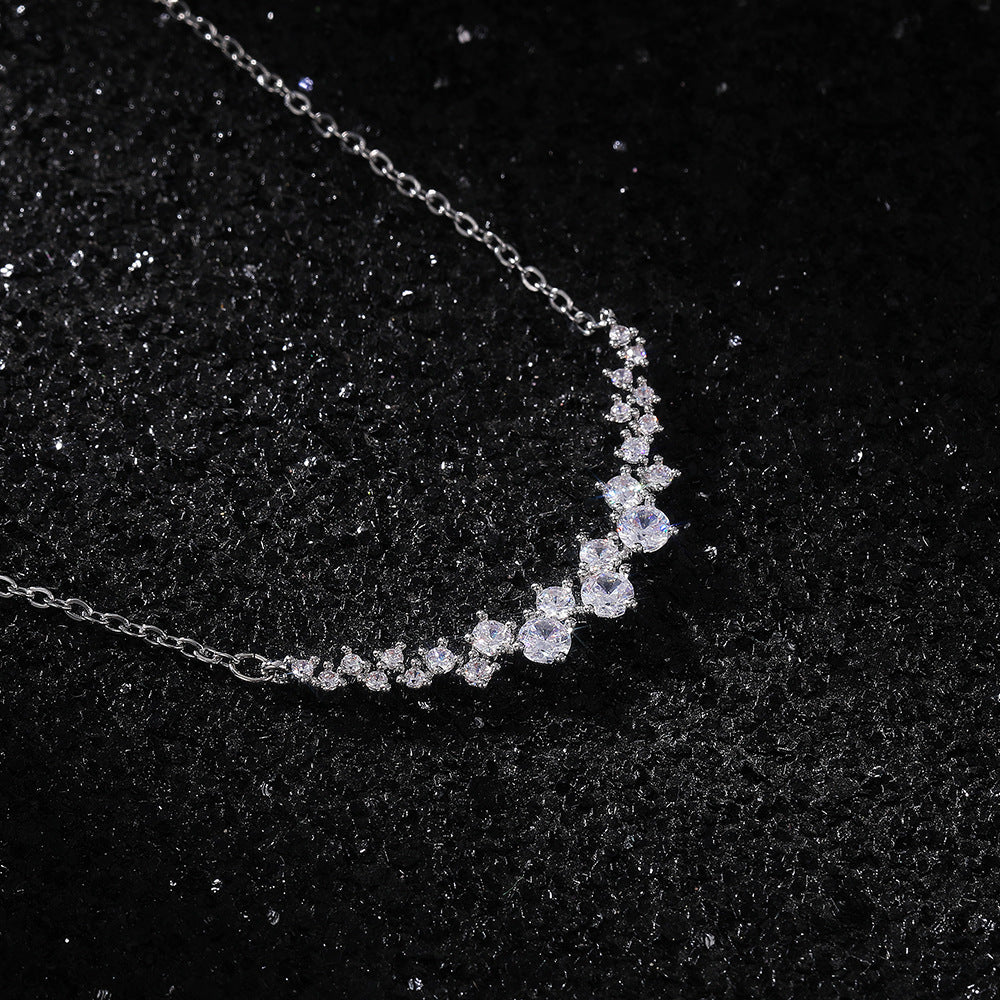 Käsintehty vintage Kaulakoru