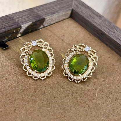 Klassinen Korvarengas ajattomalla viehätyksellä