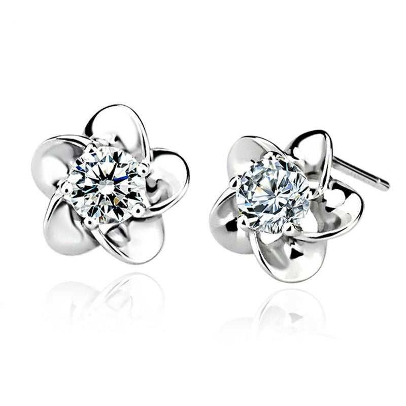 Elegantti Korvarengas jokaiseen tilaisuuteen