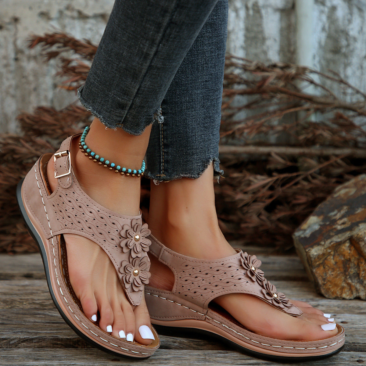 Tyylikkäät Ortopediset Sandaalit Ainutlaatuisella Muotoilulla