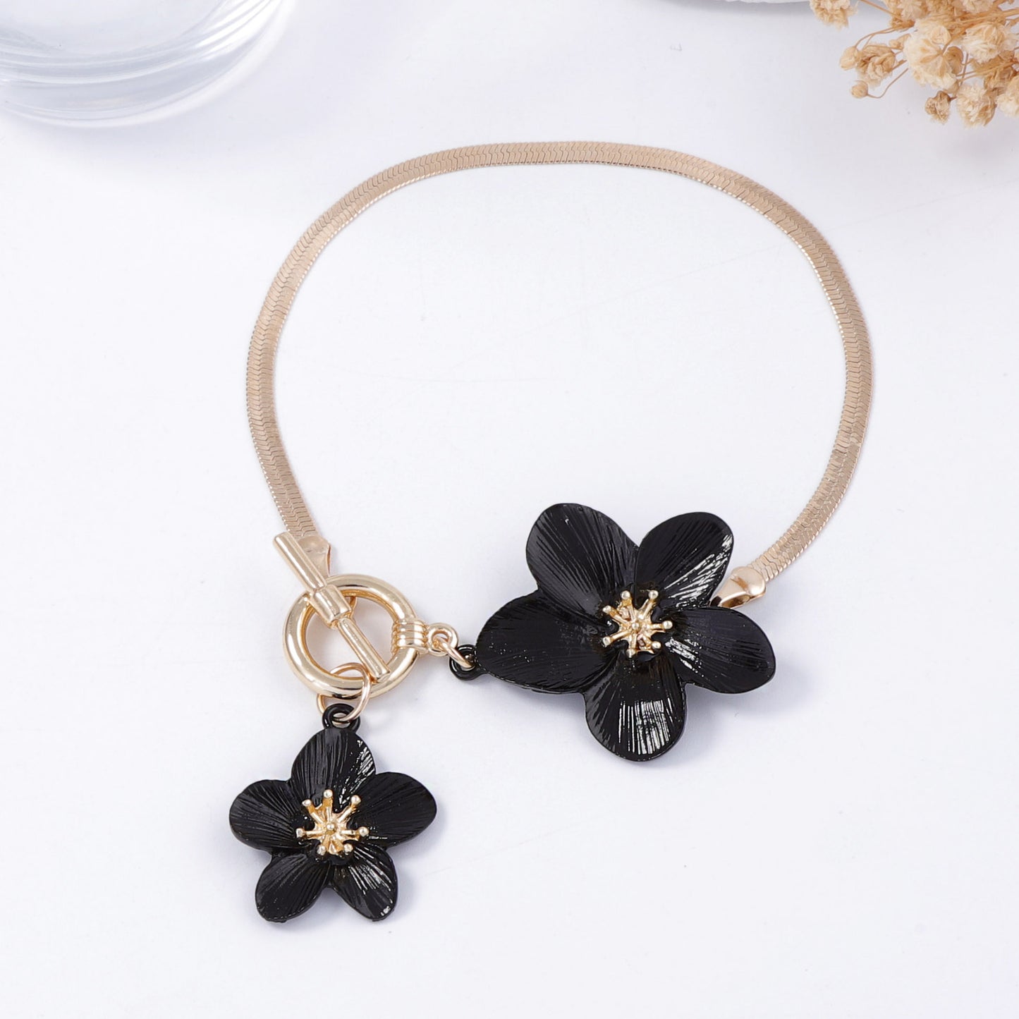 Upea Nilkkakoru päivittäiseen käyttöön