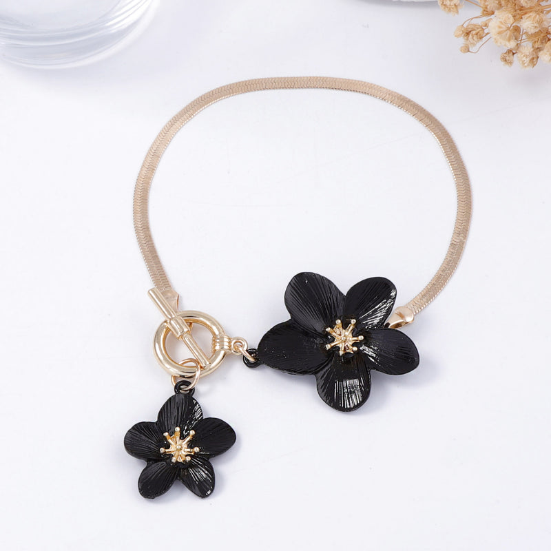 Upea Nilkkakoru päivittäiseen käyttöön