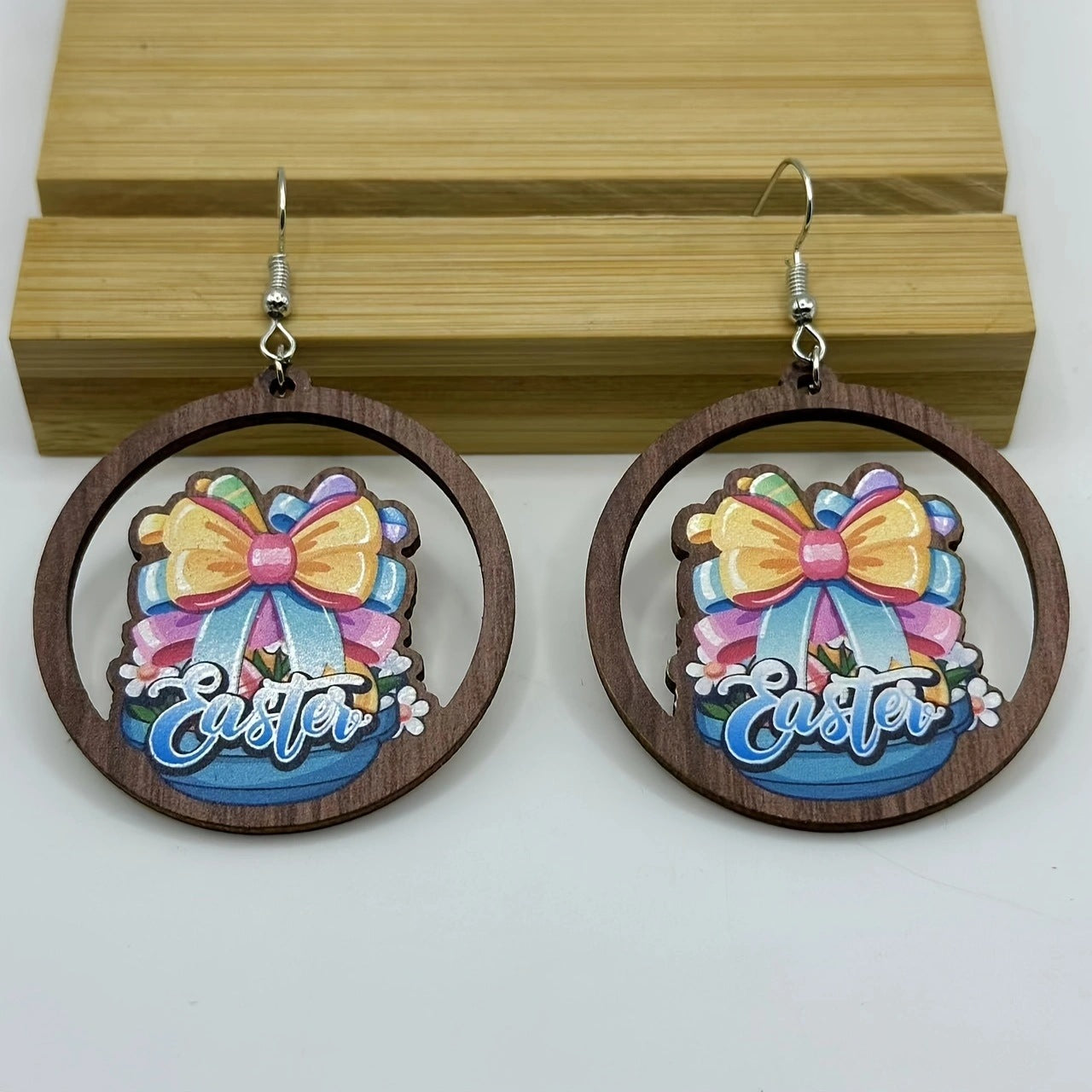 Klassinen Korvarengas ajattomalla viehätyksellä