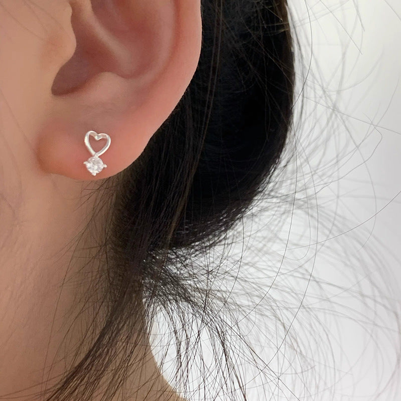 Kaunis Korvarengas ainutlaatuisella tyylillä