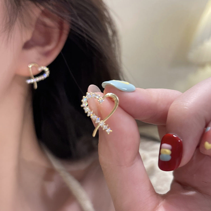 Hurmaava Korvarengas jokaiseen tilaisuuteen