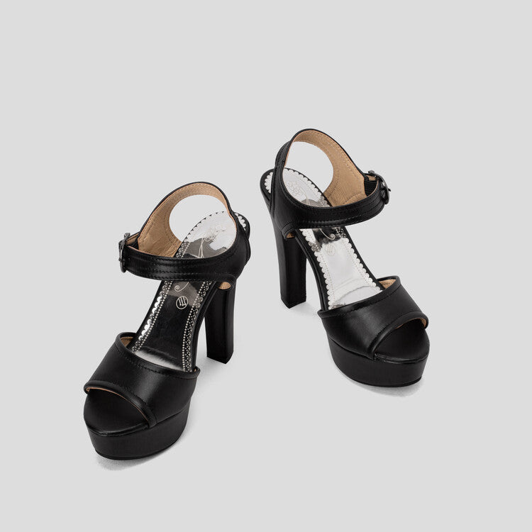 Klassiset Ortopediset Sandaalit Ajattomalla Tyylillä