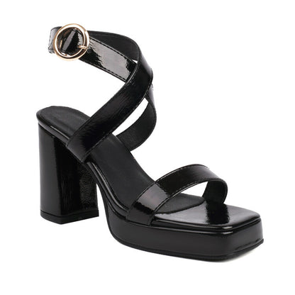 Sulavalinaiset Ortopediset Sandaalit Moderniin Tyyliin