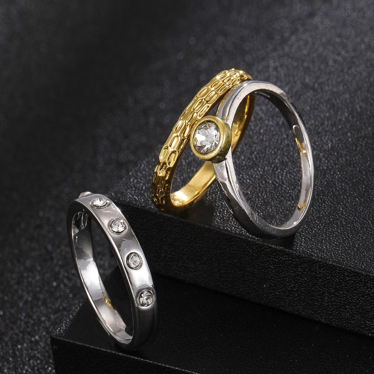 Upea Sormus päivittäiseen käyttöön