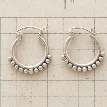 Käsintehty vintage Korvarengas