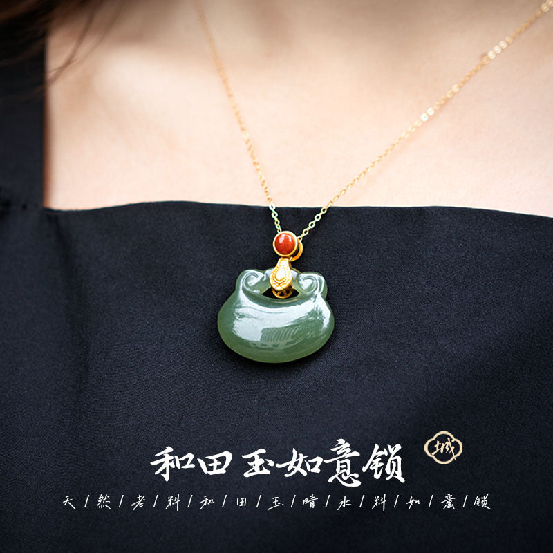 Romanttinen Kulta Kaulakoru erityisiin hetkiin