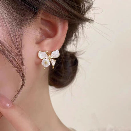 Elegantti Korvarengas jokaiseen tilaisuuteen