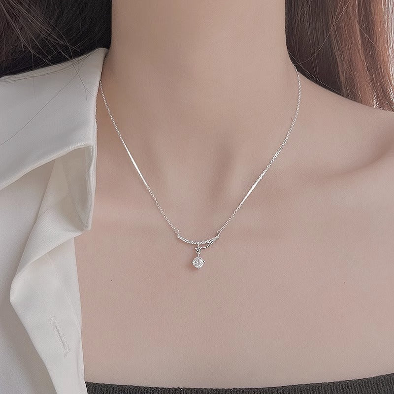 Käsintehty vintage Kaulakoru