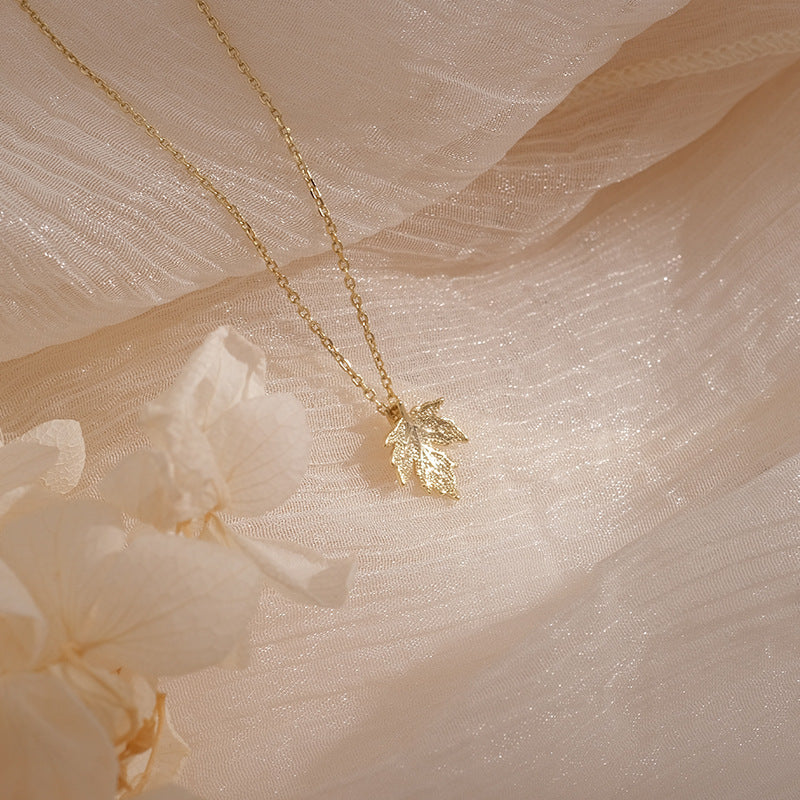 Elegantti Kaulakoru jokaiseen tilaisuuteen