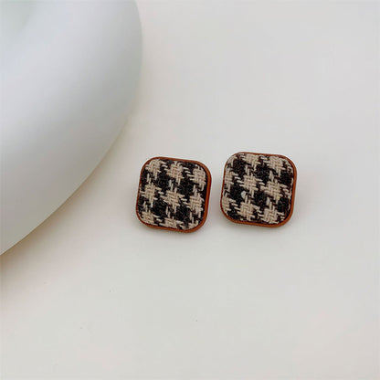 Hurmaava Korvarengas jokaiseen tilaisuuteen