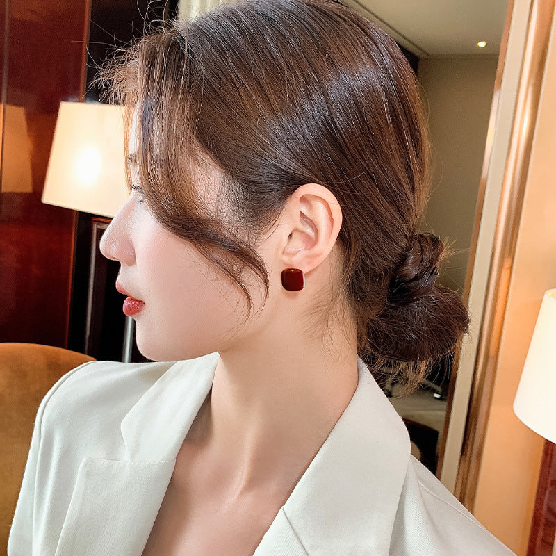 Hurmaava Korvarengas jokaiseen tilaisuuteen